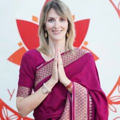 Ella Ji