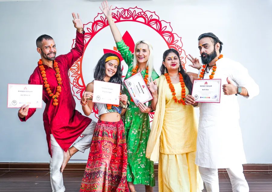 100 Hour Yoga Teacher Training in Rishikesh