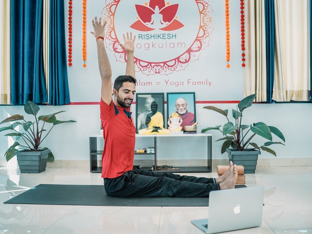 Online yoga teacher training certification