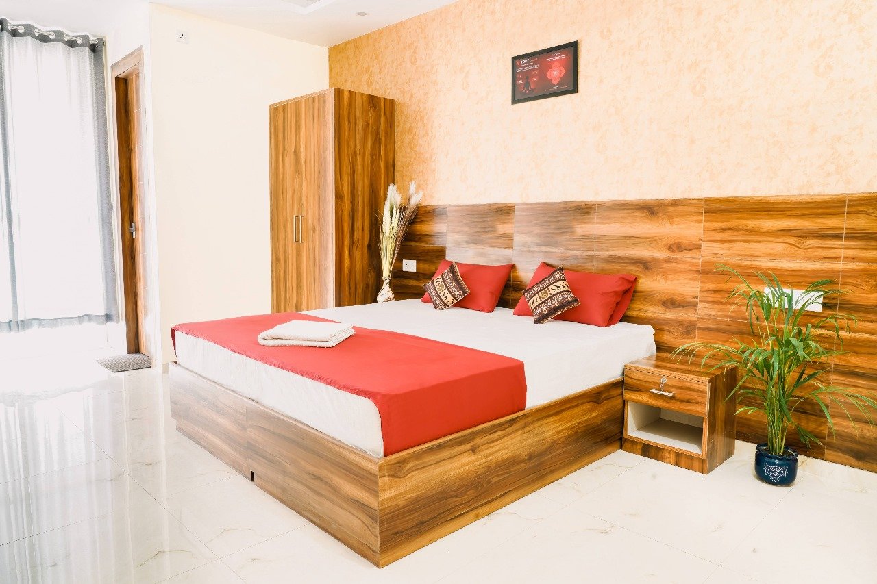 Best Yoga School in Rishikesh