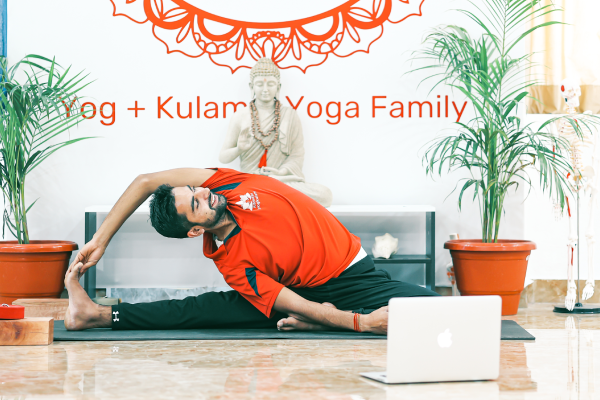 Best Yoga School in Rishikesh